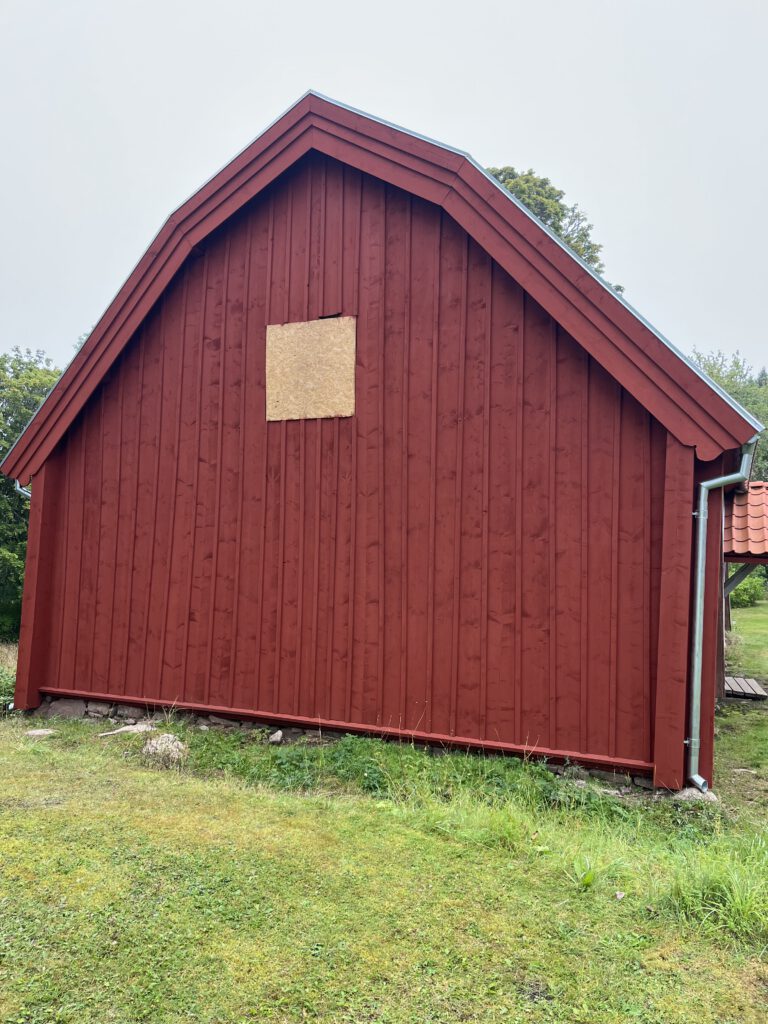 Ommålad gavel